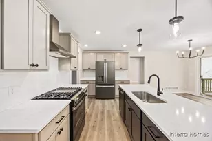 5949 Valley Point Dr SE, Caledonia, MI 49316 - Photo 10