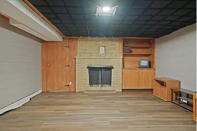 1919 Broadway, Benton Harbor, MI 49022 - Photo 20