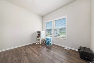 7280 Hopkinton Dr, Kalamazoo, MI 49009 - Photo 16