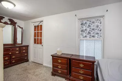 196 N Gardner Avenue, Battle Creek, MI 49037 - Photo 2