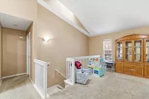 1623 Andover Blvd, Howell, MI 48843 - Photo 8