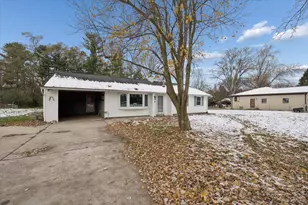 889 McKinley Rd, Chelsea, MI 48118 - Photo 4