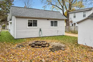 825 Walnut St, Cadillac, MI 49601 - Photo 6