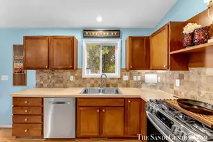 14001 Ridgewood Dr, Holland, MI 49424 - Photo 10