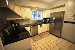 70631 Sunrise Dr, Edwardsburg, MI 49112 - Photo 22