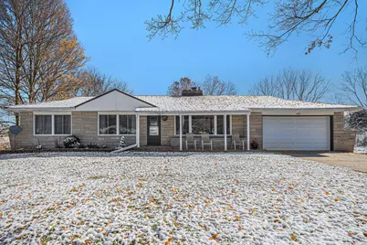 19596 Capital Avenue NE, Battle Creek, MI 49017 - Photo 2