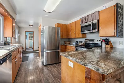 19596 Capital Avenue NE, Battle Creek, MI 49017 - Photo 10