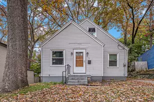 927 Merrifield St SE, Grand Rapids, MI 49507 - Photo 2