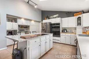 14705 Valley View Ave, Holland, MI 49424 - Photo 8