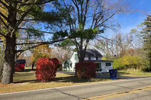 180 Reading Ave, Hillsdale, MI 49242 - Photo 4