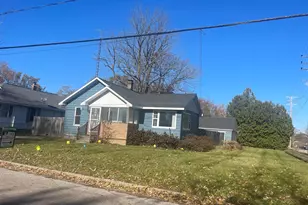 950 Young Ave, Muskegon, MI 49441 - Photo 1