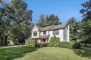 9744 Chambray St, Portage, MI 49002 - Photo 2