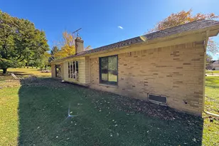 5218 Cherokee Ct, Troy, MI 48098 - Photo 6