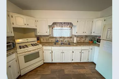 2074 W Sherman Boulevard, Muskegon, MI 49441 - Photo 16