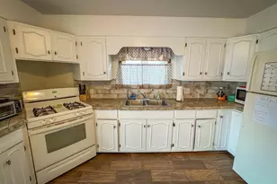 2074 W Sherman Blvd, Muskegon, MI 49441 - Photo 16