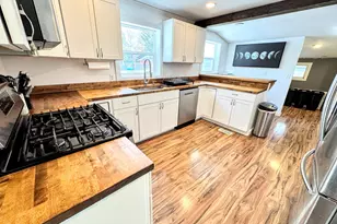 230 Hutchinson St, Big Rapids, MI 49307 - Photo 6