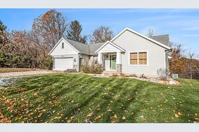 164 Glen Carin Drive NE, Rockford, MI 49341 - Photo 2