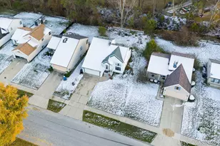 746 Hardwick St SE, Kentwood, MI 49548 - Photo 6