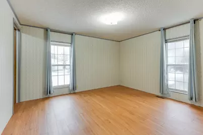 210 Saint Ives N, Lansing, MI 48906 - Photo 18
