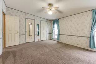 210 St Ives N, Lansing, MI 48906 - Photo 12