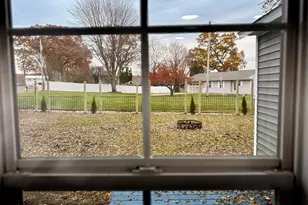 460 Hazel Ct, Muskegon, MI 49442 - Photo 16