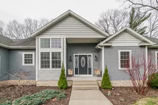 6691 E Point Dr, Fruitport, MI 49415 - Photo 4