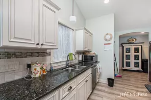 3111 Sandy Dr SW, Wyoming, MI 49418 - Photo 8