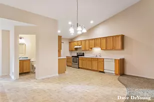 347 Timberlake E, Holland, MI 49424 - Photo 26