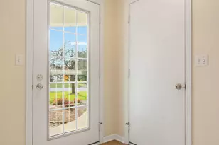 347 Timberlake E, Holland, MI 49424 - Photo 8