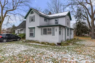 56733 Grand River Ave, New Hudson, MI 48165 - Photo 4