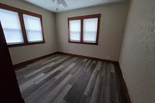 519 Seymour Ave, Jackson, MI 49202 - Photo 8