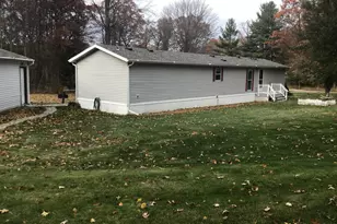 2567 S Sportsman Dr, White Cloud, MI 49349 - Photo 2