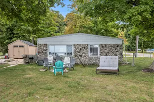 4642 Main St, Onekama, MI 49675 - Photo 26