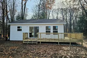 8478 Vista Dr, Newaygo, MI 49337 - Photo 2