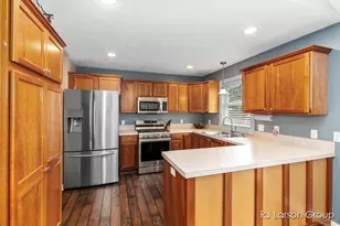 4178 Piute Dr SW, Grandville, MI 49418 - Photo 10