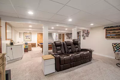 89 S Division Avenue, Holland, MI 49424 - Photo 28