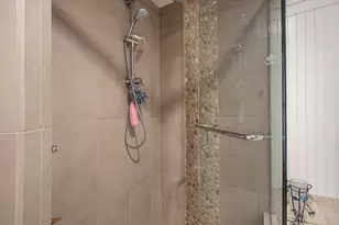 89 S Division Ave, Holland, MI 49424 - Photo 24