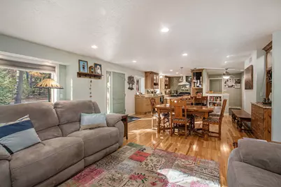 89 S Division Avenue, Holland, MI 49424 - Photo 6