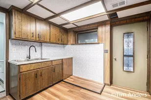 5250 Ivanrest Ave SW, Wyoming, MI 49418 - Photo 10