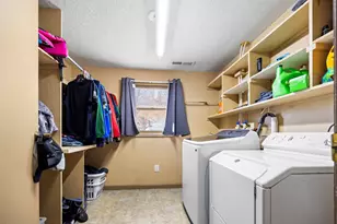 403 Green St, Springport, MI 49284 - Photo 16