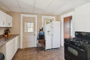 806 N Eaton St, Albion, MI 49224 - Photo 8