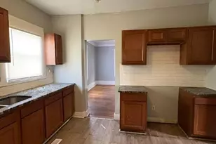 81 Woodland St, Detroit, MI 48202 - Photo 2