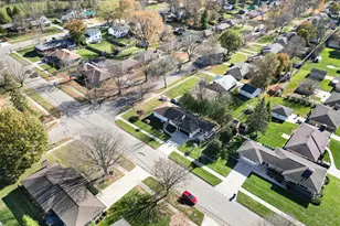 1524 Sweet St NE, Grand Rapids, MI 49505 - Photo 32