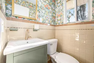 1524 Sweet St NE, Grand Rapids, MI 49505 - Photo 18