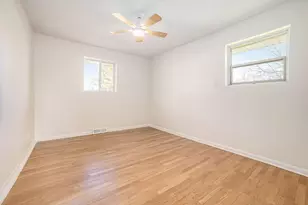 1524 Sweet St NE, Grand Rapids, MI 49505 - Photo 16