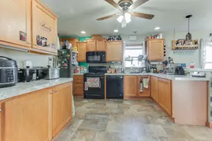 330 Oak Ridge St, Mason, MI 48854 - Photo 6