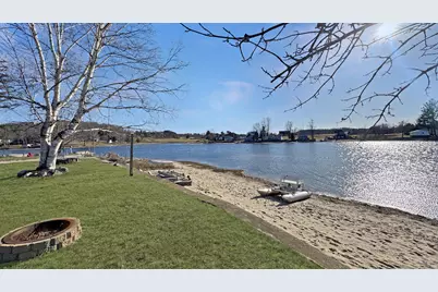 9372 Lakeview Drive, Cadillac, MI 49601 - Photo 8