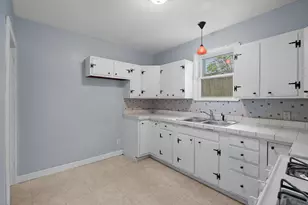 1120 W Maple St, Kalamazoo, MI 49008 - Photo 8