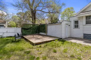 410 Adams Ave, Muskegon, MI 49442 - Photo 30