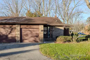 2098 Cranbrook Dr NE, Grand Rapids, MI 49505 - Photo 2